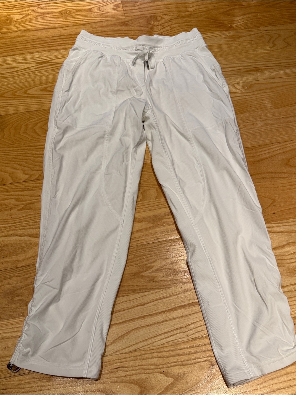 Excellent Lululemon Dance Studio Mid-Rise Cropped Pants- Sz. 6
